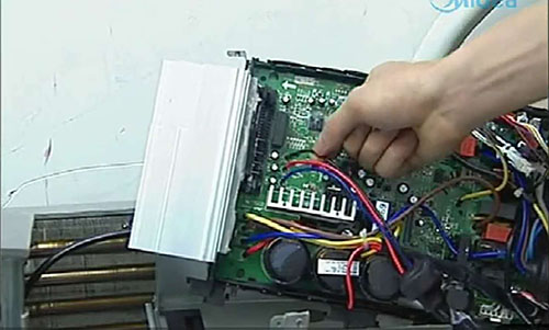 东方美的空调电话是多少